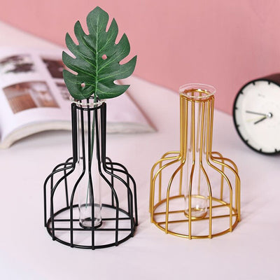 New Retro Iron Line Flowers Vase Metal Plant Holder Modern Gold Black Home Decor Nordic Styles Classic Iron Small Tabletop Vase