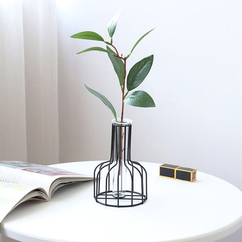 New Retro Iron Line Flowers Vase Metal Plant Holder Modern Gold Black Home Decor Nordic Styles Classic Iron Small Tabletop Vase