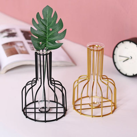 Retro Iron Line Flowers Vase Decoration Metal Plant Nordic Styles Iron Hanging Vase Creative Art Table Top Home Garden Ornament